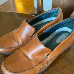 Women’s shoes, Liz 7M,Jessica Simpson 7B